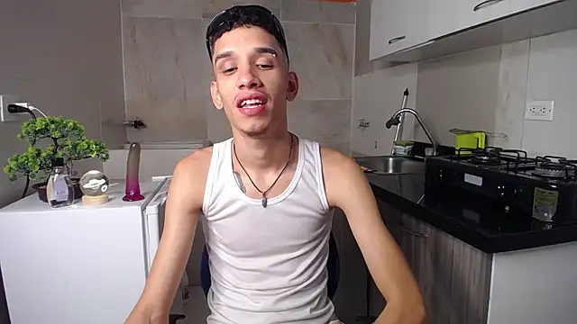 Zamaelprime  online show from April 5, 7:05 am