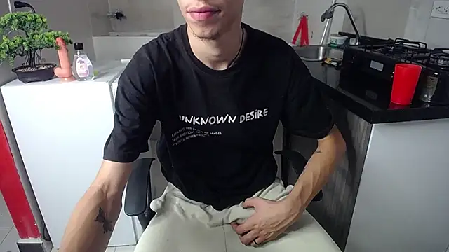 Zamaelprime  online show from April 3, 5:37 am