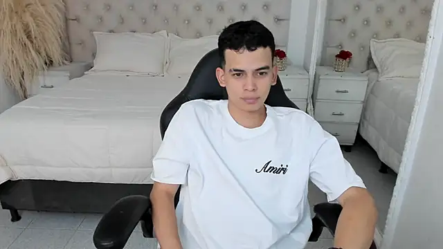 DrakoStone online show from April 11, 8:45 pm