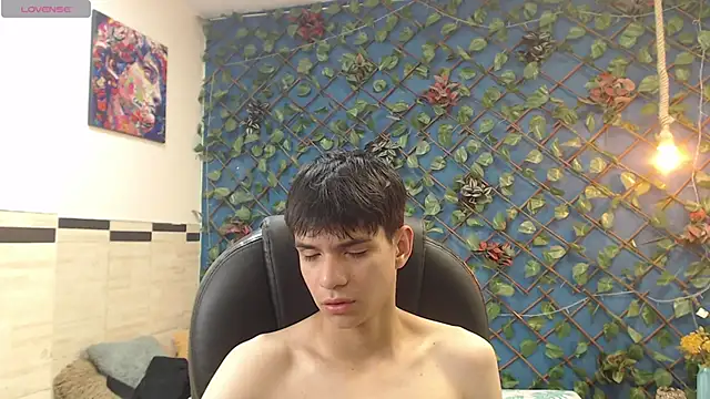 maxim rod online show from April 7, 4:12 am