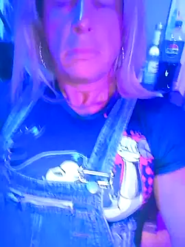 DomMONIKA online show from April 8, 9:56 pm