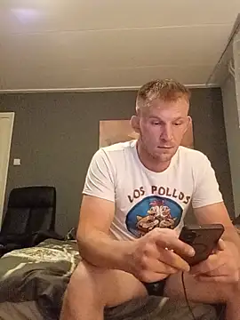 rokosz online show from July 3, 10:23 pm