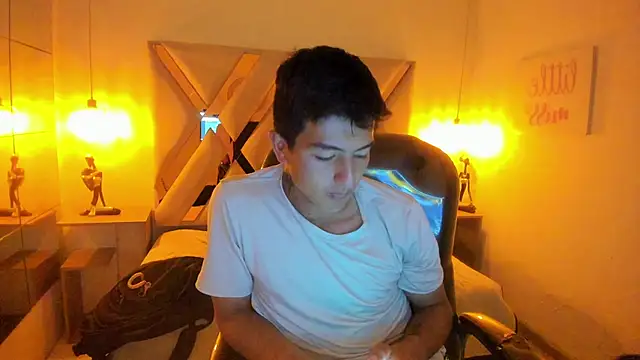 CaballeroNocturno  online show from April 20, 3:31 am