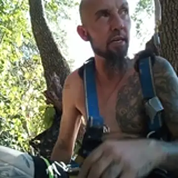 tainted95 online show from April 17, 9:06 pm