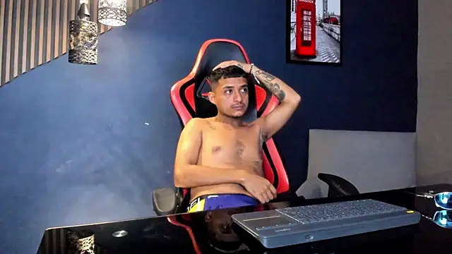 TurnerStar online show from April 1, 1:41 pm