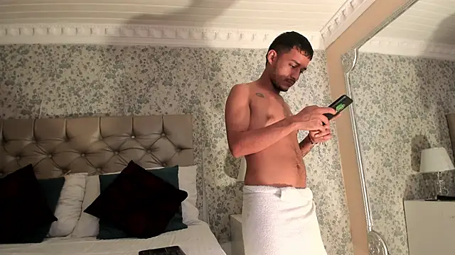 TurnerStar online show from April 11, 12:31 pm