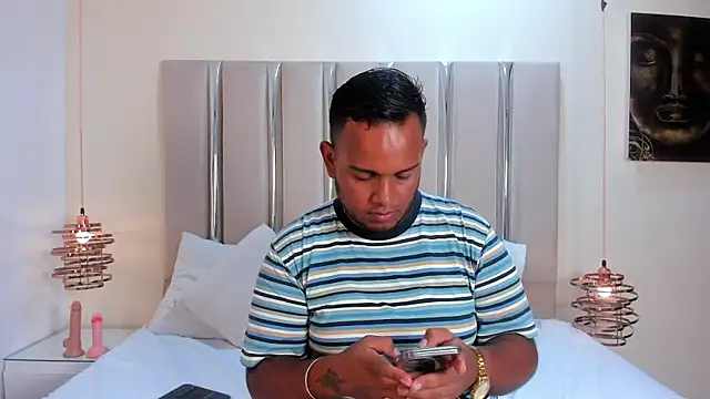 Jay Dusk online show from April 9, 5:05 am