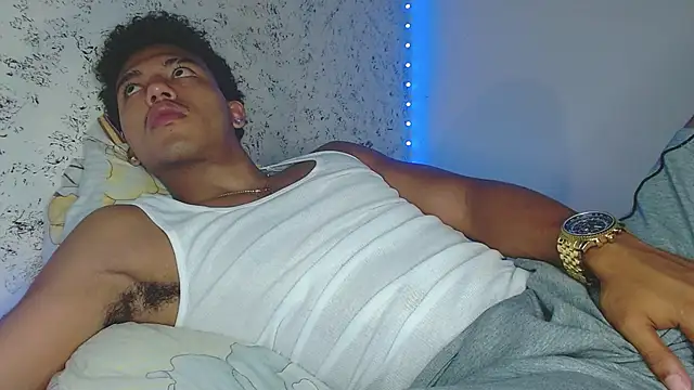 tonydesire  online show from April 16, 10:12 pm