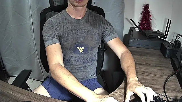 joven322 online show from April 8, 6:13 am