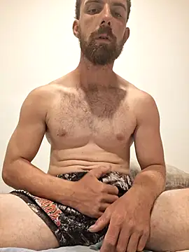 mr undentify online show from April 11, 9:35 am