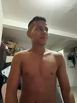 noahdark  online show from April 3, 4:53 am