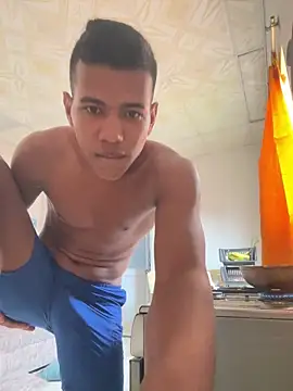 noahdark  online show from April 4, 7:22 pm