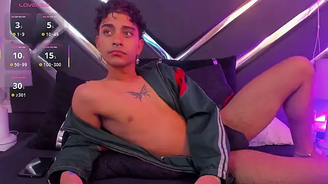 MiikeOthon online show from April 18, 5:53 am