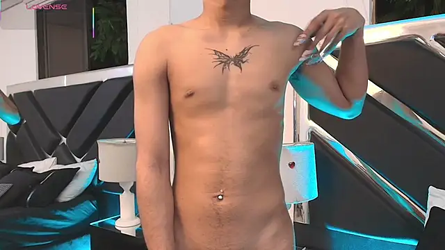 MiikeOthon online show from April 6, 4:46 am