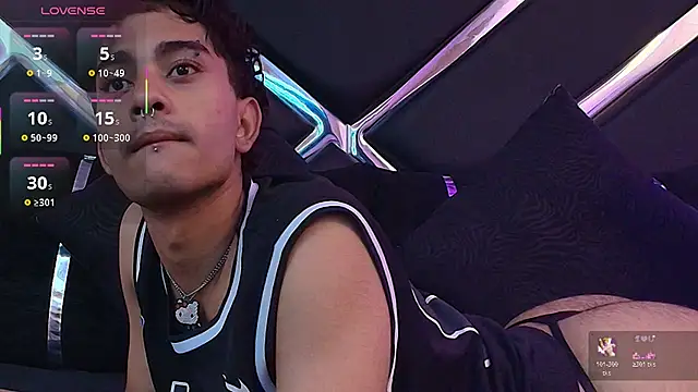 MiikeOthon online show from April 23, 5:12 am