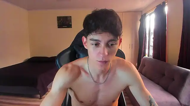 Luke Chill online show from April 23, 5:15 pm