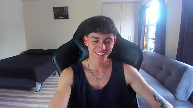 Luke Chill online show from April 11, 6:00 pm