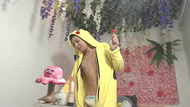 Thiagorincon22 online show from April 11, 6:44 pm