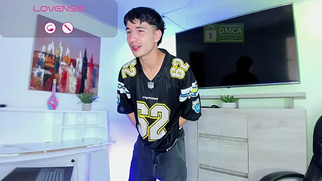 Taylor Brooks online show from April 9, 8:04 pm