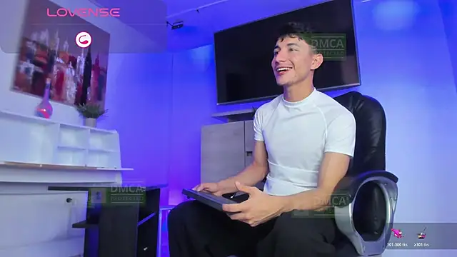 Taylor Brooks online show from April 13, 7:36 pm