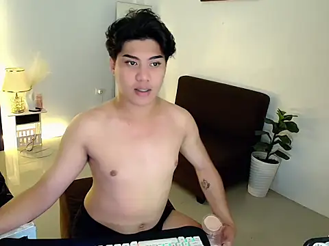 HansleyCum online show from March 31, 6:31 pm