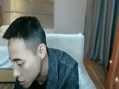 davidboys online show from April 12, 10:49 am