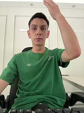 Liam Fiire online show from April 3, 2:47 pm