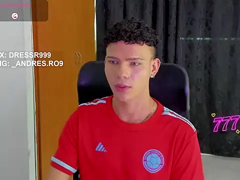 sebascuterouss online show from April 24, 12:40 pm