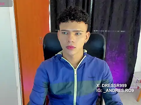 sebascuterouss online show from April 15, 1:22 pm