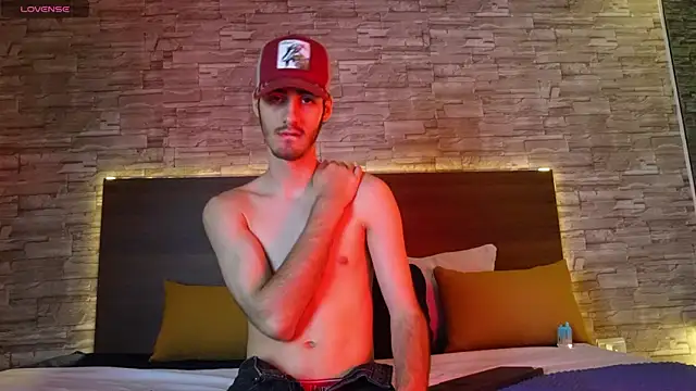 Enzo Crown online show from April 17, 11:40 pm