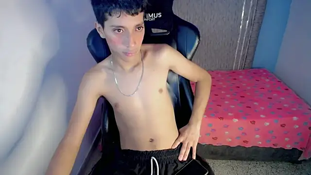 Yei lee  online show from April 16, 4:56 am