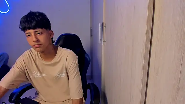 dante martinez online show from April 8, 10:40 pm