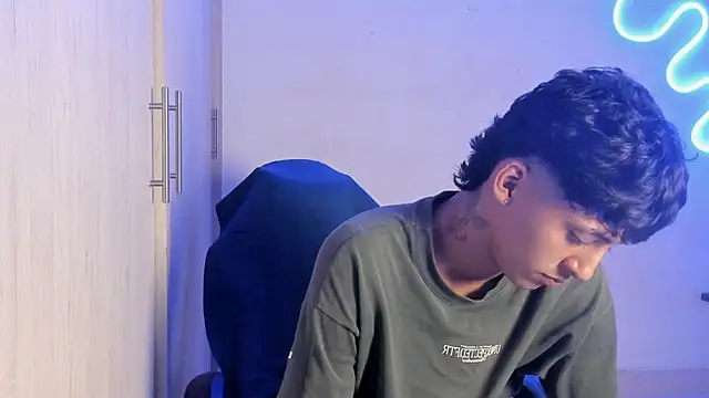 dante martinez online show from April 17, 10:12 pm