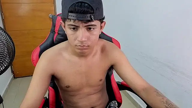 darknigthx online show from April 14, 12:00 am