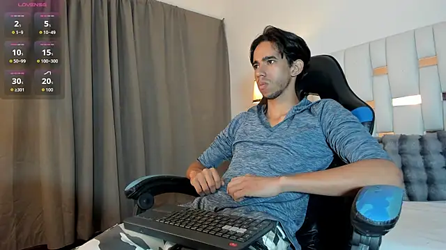 Alessandro Abruzzo online show from April 8, 12:04 pm