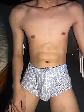 tuanhip online show from April 19, 3:28 am