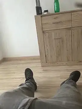 barny995 online show from April 1, 10:28 am