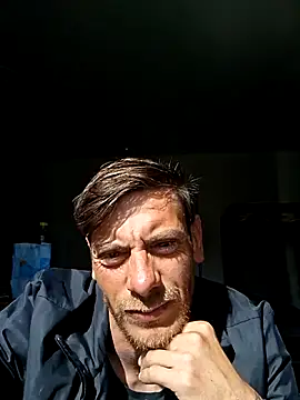 redsupevision online show from April 28, 8:19 am