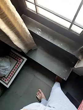 yourruru online show from April 28, 7:57 am