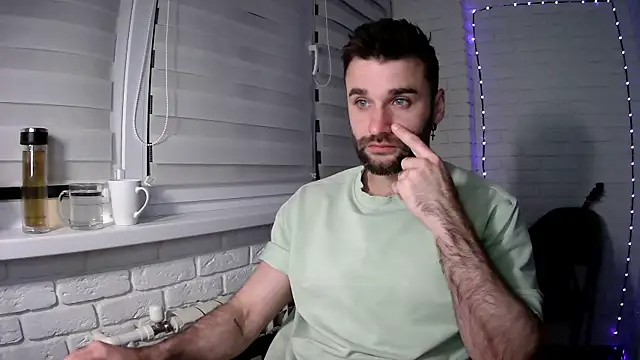 DaddySlava online show from April 21, 9:21 pm