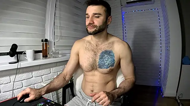 DaddySlava online show from April 17, 9:50 pm