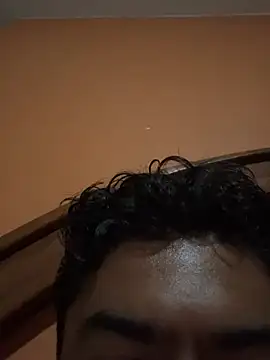 migueramm01 online show from April 7, 5:07 am