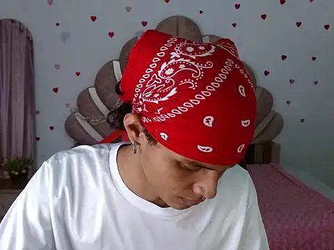 elio fox online show from April 24, 6:32 pm