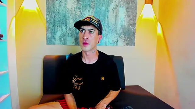 PODEROSO SAMAEL online show from April 21, 3:45 am