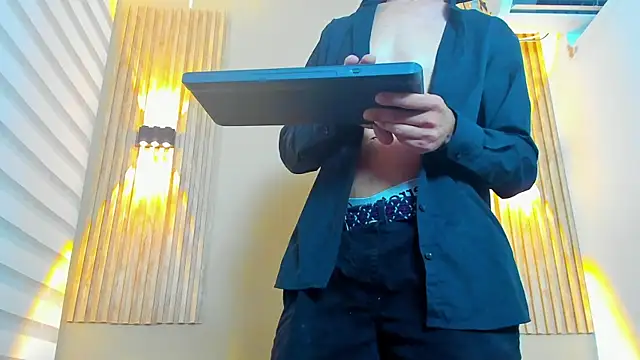 PODEROSO SAMAEL online show from April 24, 3:53 am