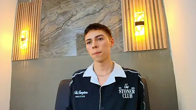 KENNY HANK online show from April 22, 4:08 am