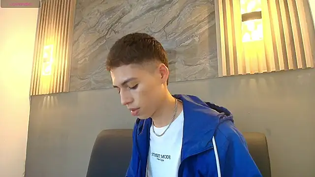 KENNY HANK online show from April 17, 3:53 am