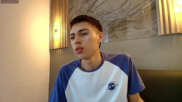 KENNY HANK online show from April 20, 4:04 am