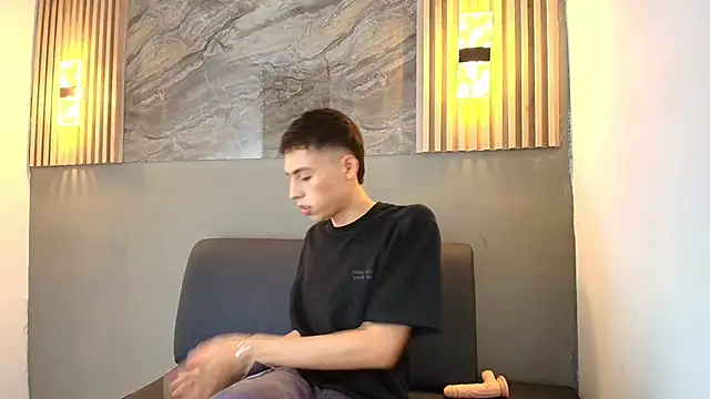 KENNY HANK online show from April 13, 3:40 am