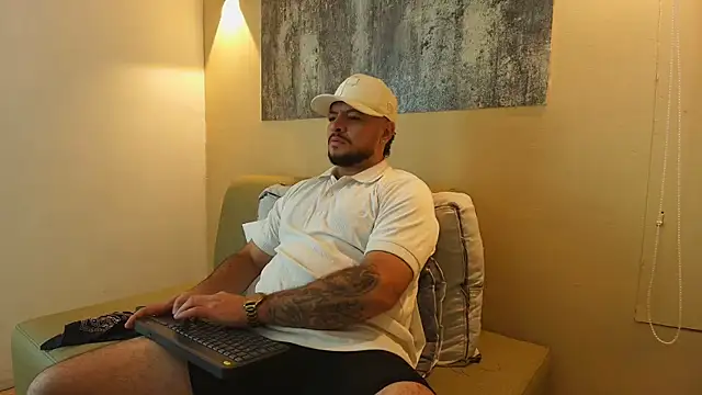 TROY KIRK online show from April 22, 3:46 am